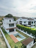 Eu Gayrimenkulden Balıkesir Edremit Gürede Ultra Lüx Havuzlu Müstakil Yerden Isıtmalı Şömineli Villa