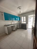 Esentepe Mahallesinde Ara Kat Satlık Daire