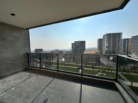 Jettir’ Den Dıamond Towers Satılık 5+1 Lüxs Daire Ara Kat