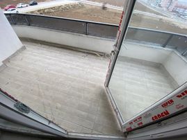 Lozanevler Altında 3+1 Ara Kat Güney Batı Yol Cepheli Daire