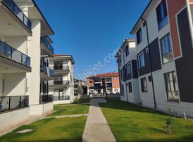 Nur Emlaktan Arifiye Neviye M.h 3 Katlı Binanın 2 Çi Kat3+1 Oda