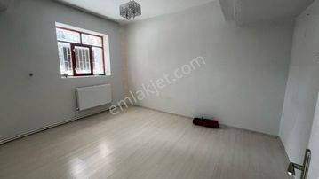 Anadolu Emlaktan Çarşı Merkezde 2+1 Geniş Satılık Daire