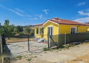 Kavaklı Ana Asfalta Cepheli 275 Metre 1+1evli Elektrik Ve Şebeke