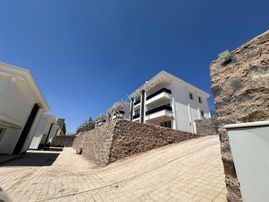 Şehir Merkezi'nde Satılık 5+2 Dubleks Villa