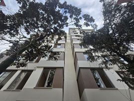 Fenerbahçe Cemiltopuzlu Köşe Binada Satılık