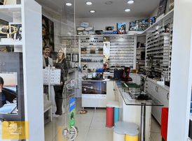 Deka Gayrimenkul'den İstiklal Cad. Üzeri Satılık Dükkan