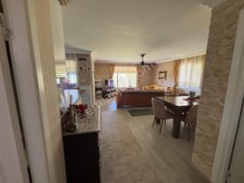 Urla Özbek Akkumda Tek Katlı Deniz Manzaralı Ev