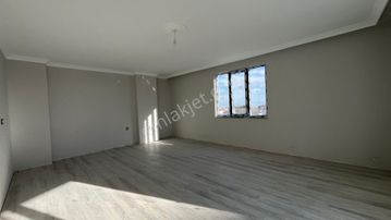 Konut Emlak’tan Yunus Emre Mh. Cadde Üzerinde Satılık 3+1daire 