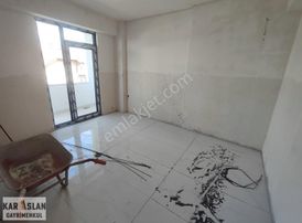 Başiskele Yeşilyurt'ta Satılık 2+1 Arakat Daire