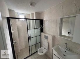 Çayırova Mah Fatih Cadde Dibinde 2+1 Yüksek Giriş