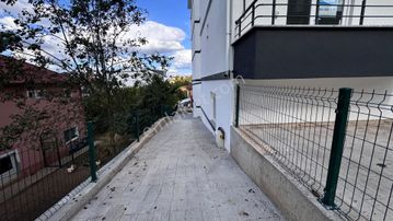 Başiskele Fatih Mah.sıfır Satılık 3 Numaralı 2+1 Bahçe Dubleks