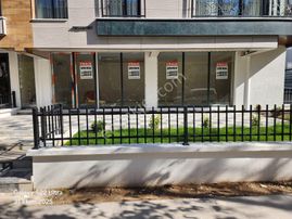 Bahçelievler'de Kiralık Dükkan Cadde Üstü Yeni Bina Depolu Wc'li