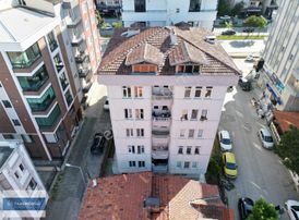 Atakent De Anayola 2.bina Ve Sahile 100 Mt Mesafede Komple Bina