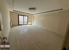 Satılık Cengiz Topel Mah.cadde Üzerinde 3+1 140 M2 Daire