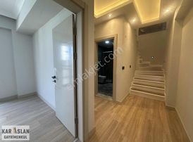 Başiskele Yeşilyurt'ta Satılık Lüks 3+1 Asansörlü Bahçe Dubleks