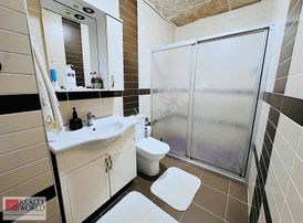 Eyüp Göktürk'te İst. Cad. Butik Apt. 3+1 170m2 Satılık Arakat