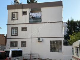 Emin_dondurma_civarı_3_katlı_müstakil_3+1_ve_2+1_toplam_3_daire