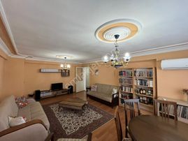 Hürriyet Caddesi Üzerinde Otogar Mevkiinde Geniş Ferah 3+1 Daire