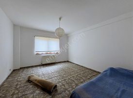 Armutlu'nun En Güzel Mevkiisinde Malikane Ve 2 Adet Fırsat Arsa