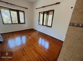 Ayvalık Çamlık Sefada Kiralık 2 Artı 1 Bahçeli Daire