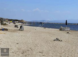 Ayvalık Altınova Sahilinde Plaja Yakın Kiralık Eşyalı Villa