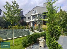 Lummo'dan Güvenlikli Site İçinde Kapalı Havuzlu Saunalı Villa