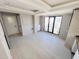 Atakum'da Merkezi Lokasyonda İskanlı Binada Sıfır 1+1