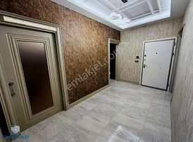 Binevler Turyaptan Akdo Saray Civarı Cadde Üstü Lüks Daire