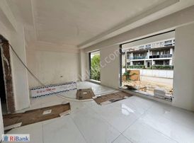 Başiskele Yeşilyurt Merkezi Lokasyon 3+1 170m2 Bahçe D. Daire