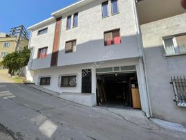 Elfi Den Yunuseli De Köşe Konumda Satılık Bina 308 M2 Yapılı