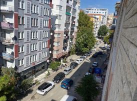 Demetevler Eski 6.cadde'de Bakımlı Önce Cephe Kiralık 3+1 Daire