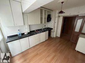 Arslan Emlak'tan 3+1/yapılı/metroya 5 Dakika/asansörlü