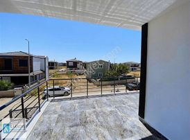 Karataş | Altınova'da Ebeveyn Banyolu Lüks 3+1 Müstakil Villa