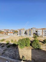 Adliye Yolu Üzerinde 2+1 Site İçi Tramvaya Yakın Satılık Daire