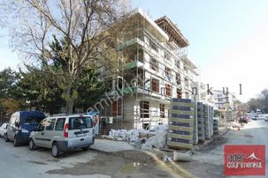 Emekte Satılık Lüks İnşaatı Devam Eden 2+1 Katta Ön Güney Ader'den