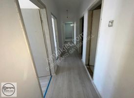 Demirland'dan Kiralık Mithatpaşa Caddesinde 3+1 Daire