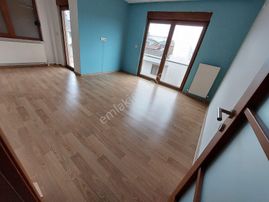 Deva Dan Otoparklı Asansörlü Yeni Binada İcadiye De 1. Arakat