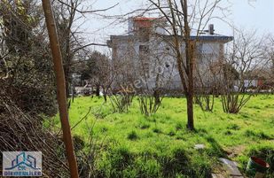 Dk Gyrm'den Ağva Nehir Kenarı Turizm İmarlı Otel Bölgesi 1370 M2