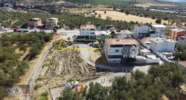 Satılık 3 Kat İmarlı Arsa