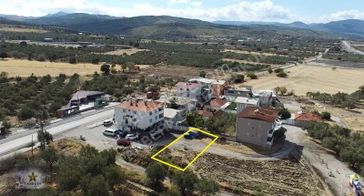 Satılık 3 Kat İmarlı Arsa