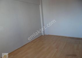 Hayriye Mahallesi Sakarya 1 Caddesi Üstünde Kiralık 2+1 Daire