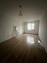 Antalya Merkez Cumhurıyet Meydanı Yakını Valilik Arkadı