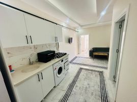 Dinç Emlaktan Kiralik 1+1 Hastane Karşısı