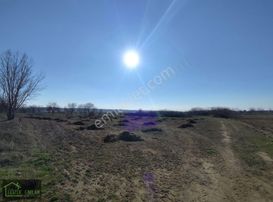 Değerinde Araç Takasına Uygun 300 M2 İlçeye Yakın Fırsat Tarla