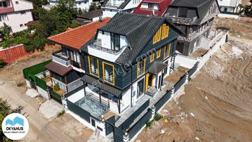 Kocaali’nin En Güzel Konumunda Satılık Tripleks Villa