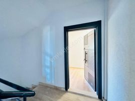 Bodrum Mumcular Merkezi Konumda Lüks Üst Kat Daire