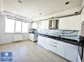 Turyap Metropol'den Prestij Merkez Sitesinde 3+1 Kiralık Daire