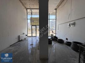 Turyap Metropolden Bostanbaşı 35'lik Cadde 60 M2kiralık Dükkan