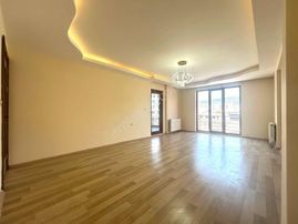 Yükselden Kadıköyde Ferah 3+1 3 Banyolu Novadaya Yürüme Mesafe