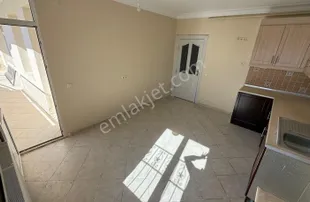 İz'den Yurt Mahallesin'de 4+1 Satılık Geniş Oturumlu Daire